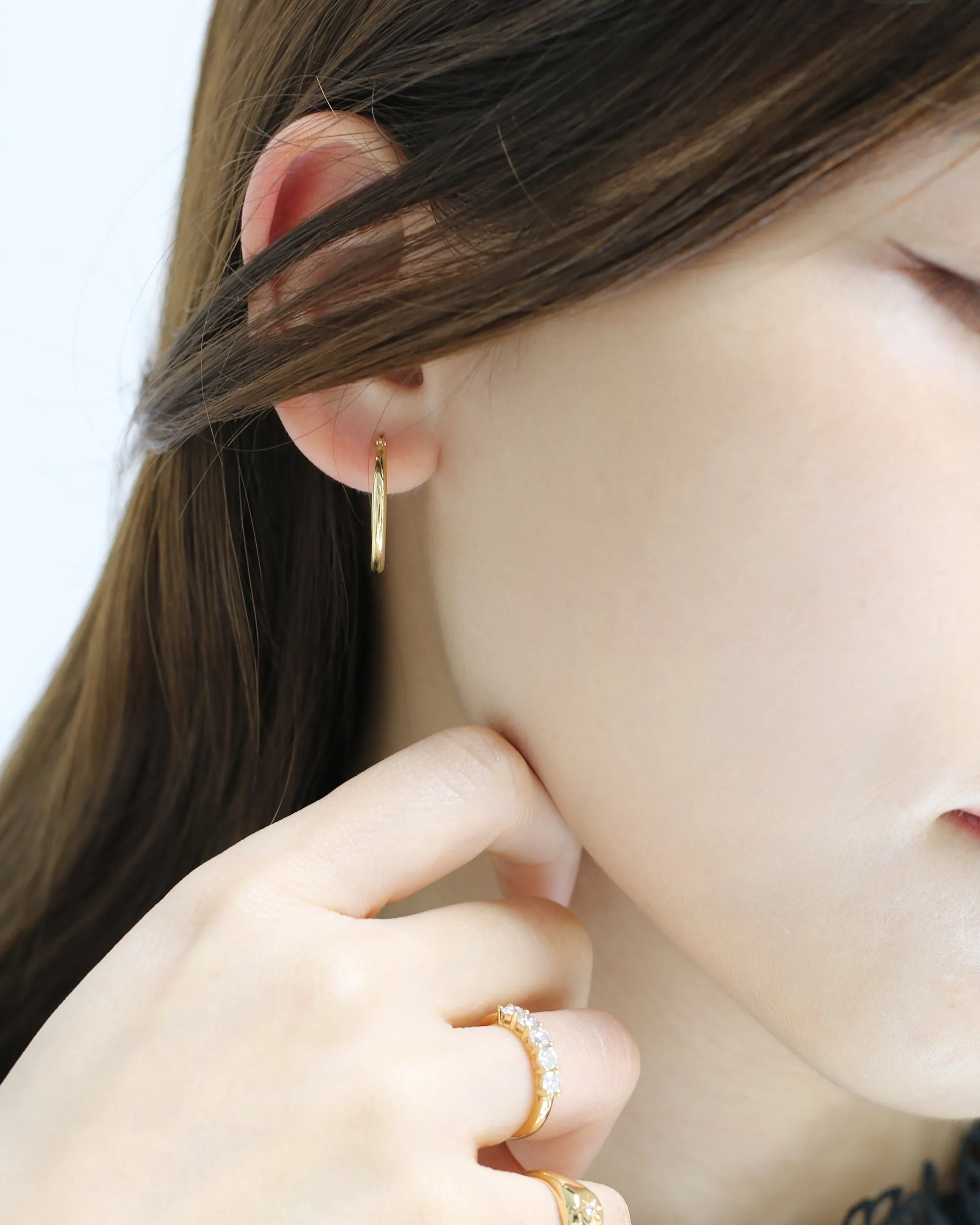 18k Yellow Round Hoop Earrings, Pair