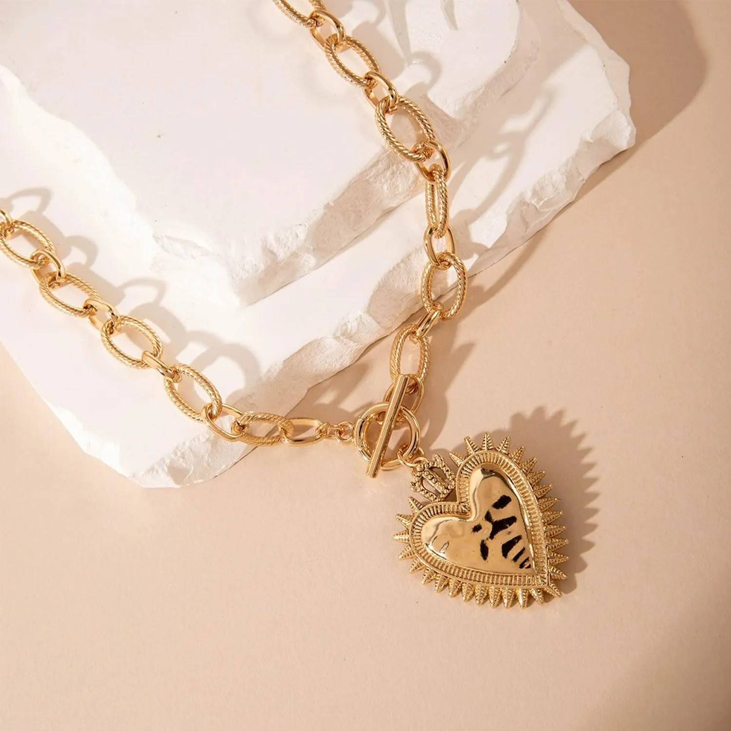 Gold Heart Necklace for Women Layered Heart Pendant Necklace Y Necklace Dainty Gold Statement Necklaces Birthday Party Jewelry Gifts for Women