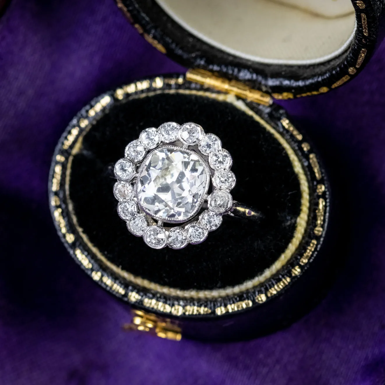 Old Cut Diamond Cluster Ring Platinum 3.40Ct Of Diamond