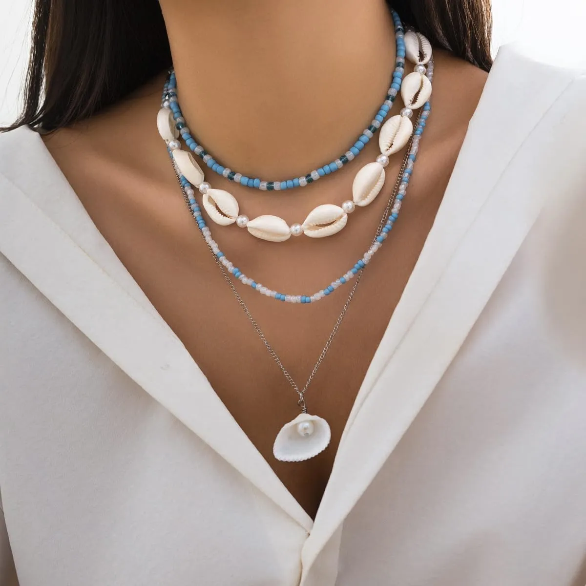 Summer Starfish Shell Necklaces for Women Trendy Boho Seashell Beach Pendant Necklaces Gold Layered Pearl Choke Chain Necklace Dainty Fashion Statement Jewelry